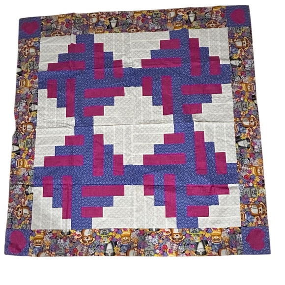 Quilt Top - unfinished quilt Lap size Vibrant Cat Fabric Edge - Picture 1 of 6